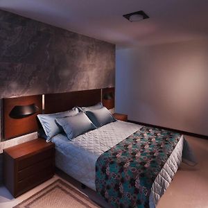 Mai Suites Apart Hotel